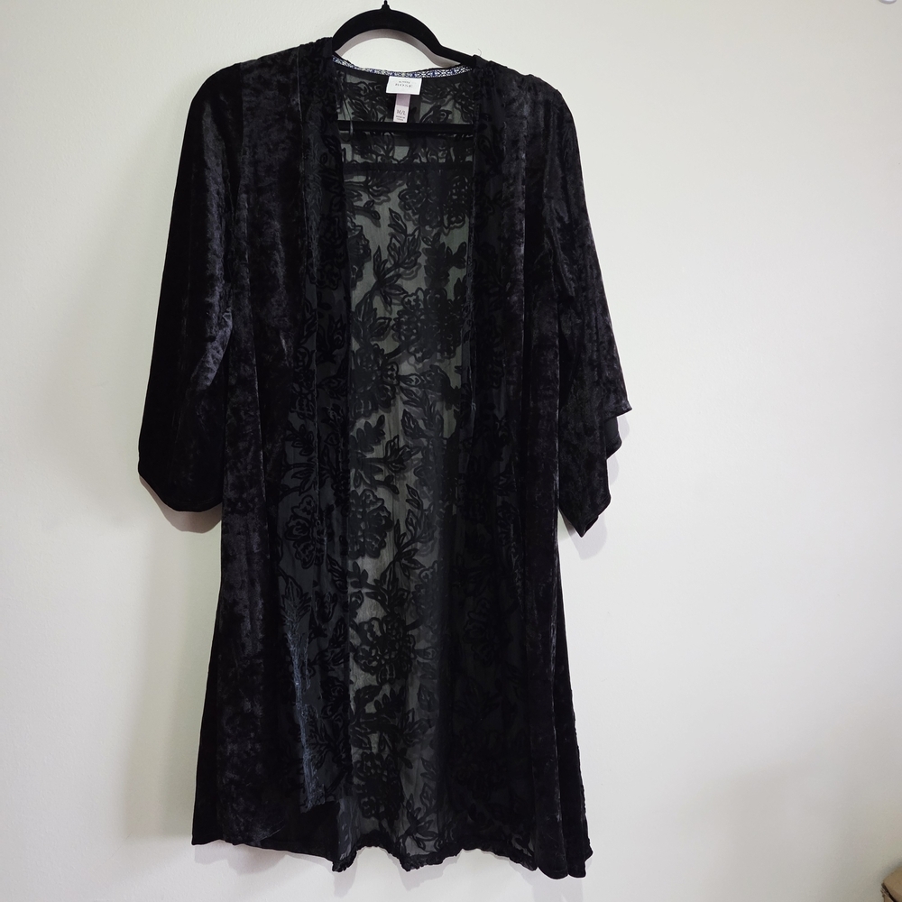 Knox Rose Black Velvet & Floral Lace Kimono
